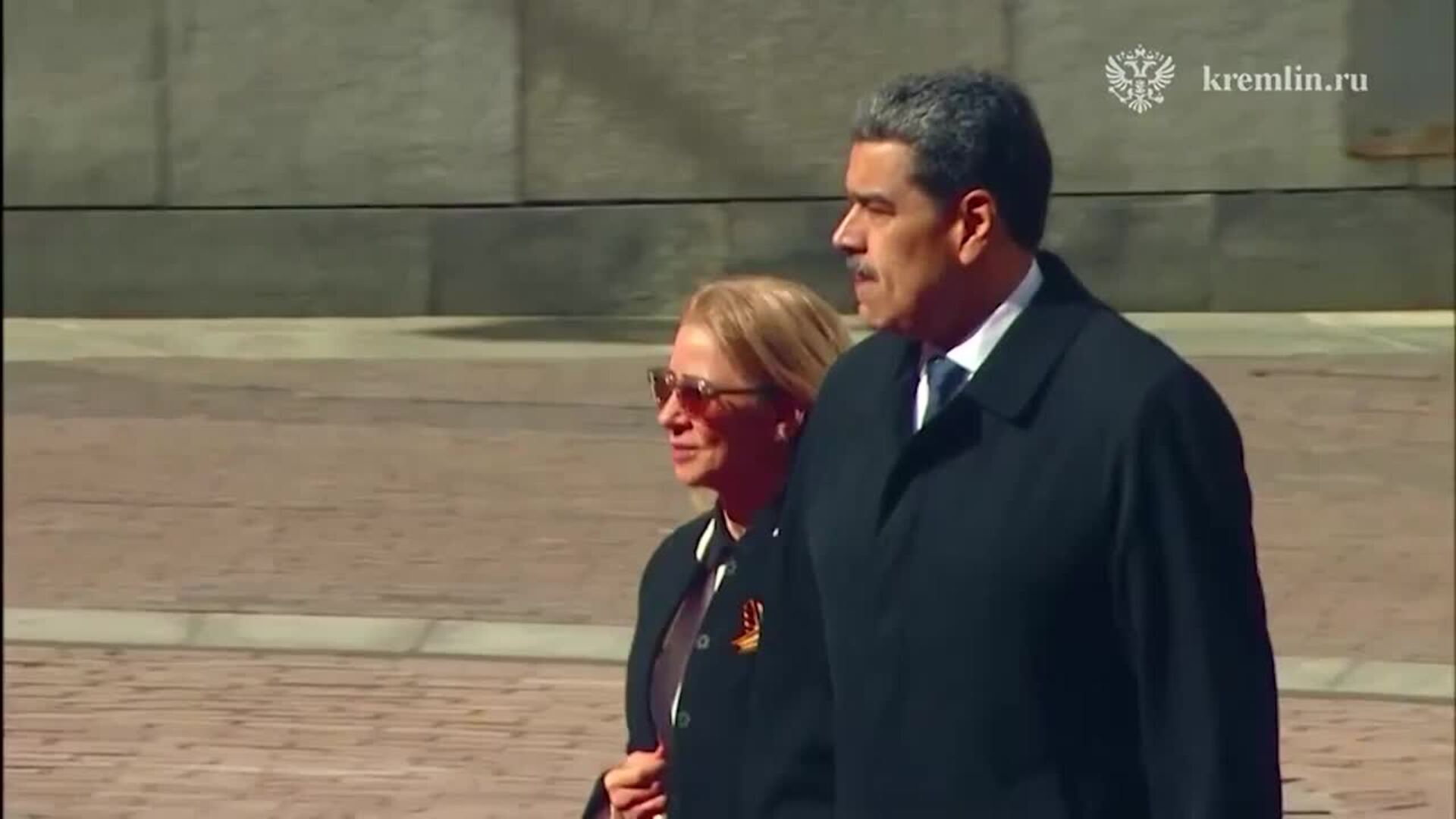 Sánchez habla con Delcy Rodríguez y le traslada su oferta de mediación