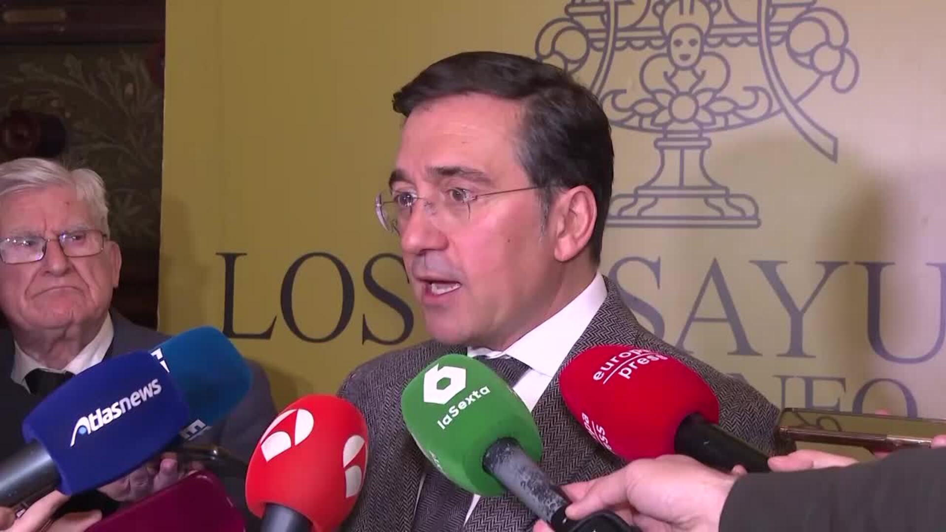 Albares dice que la OTAN podría reforzar la seguridad de Groenlandia si está en peligro