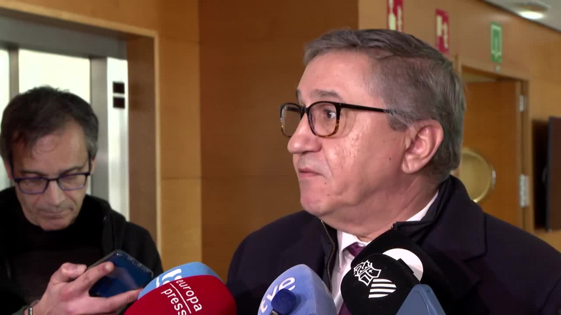 Consell esperará a tener más datos sobre la financiación e insiste en el fondo transitorio