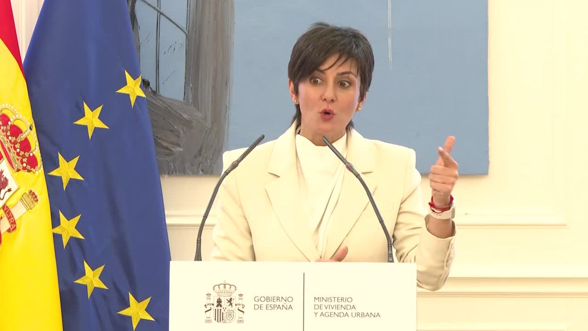 Rodríguez espera un acuerdo "dentro" del Gobierno y con los grupos en materia de vivienda