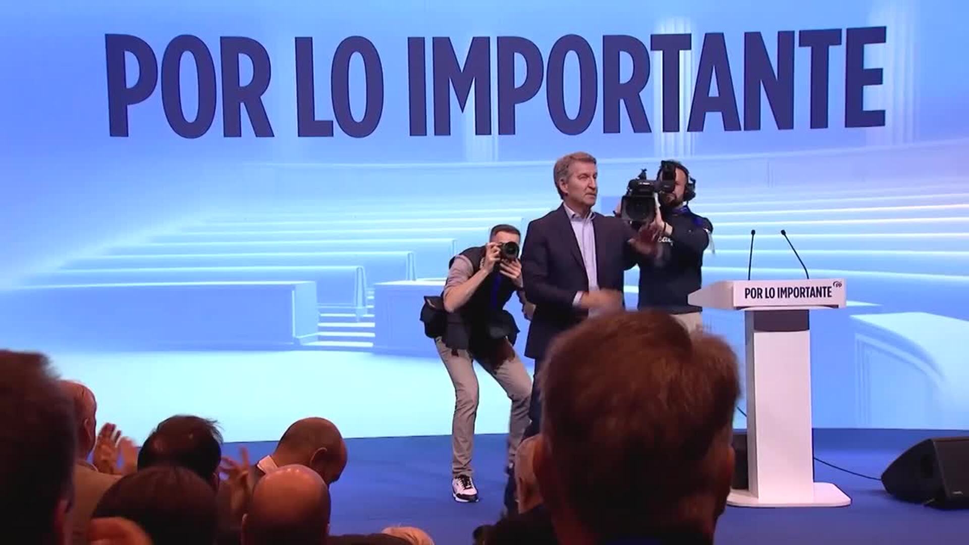 El PSOE se recupera en el CIS de enero, pero ve recortada su ventaja sobre el PP a 8,7 puntos