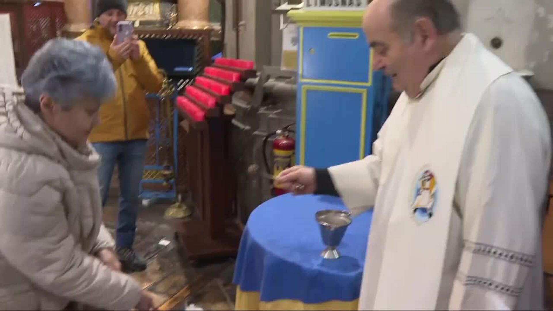 Ciudadanos expresan "ilusión" en la bendición de sus mascotas por San Antón: "Hay que venir"