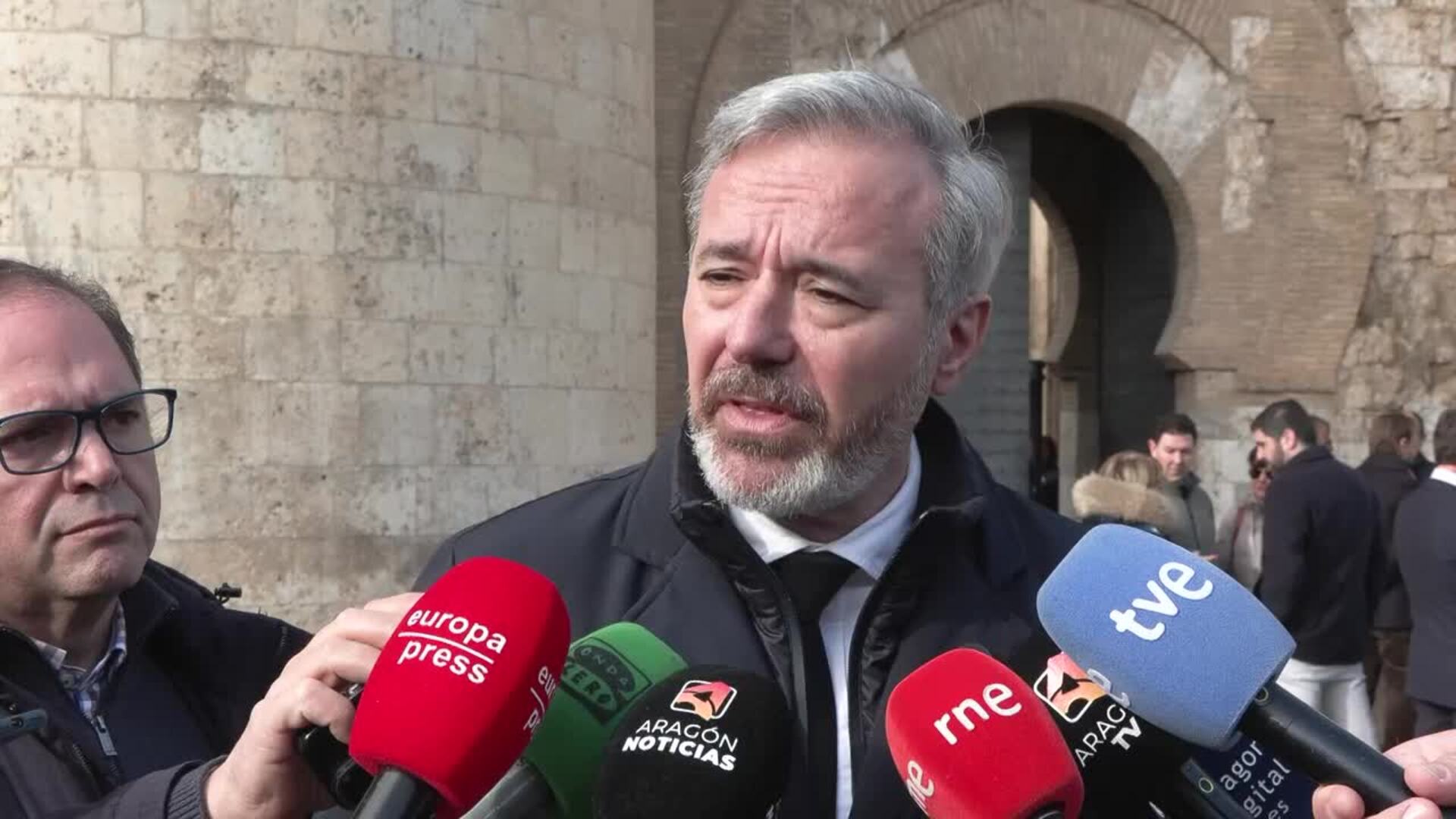 Azcón expresa el pésame de la sociedad aragonesa, "consternada" por la tragedia de Adamuz