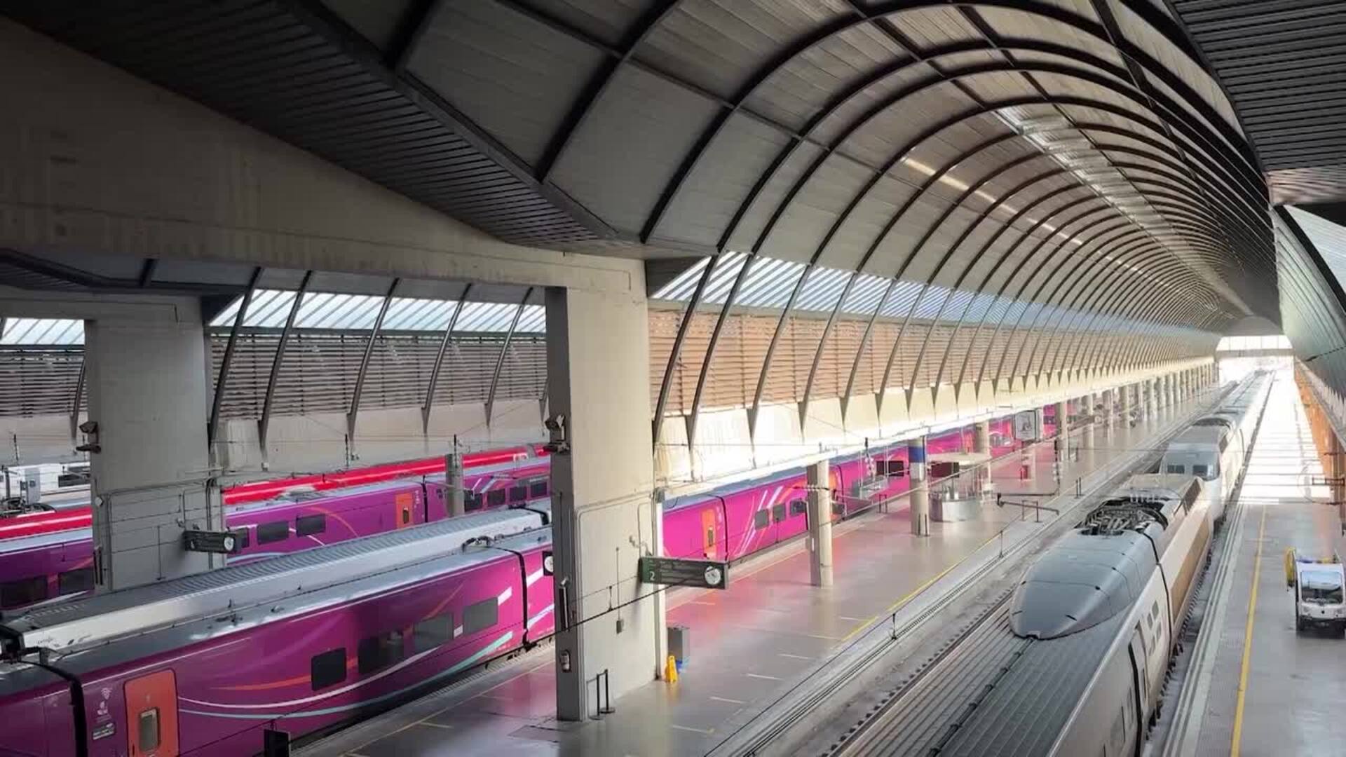 Adif reduce temporalmente la velocidad máxima en la línea Madrid-Barcelona