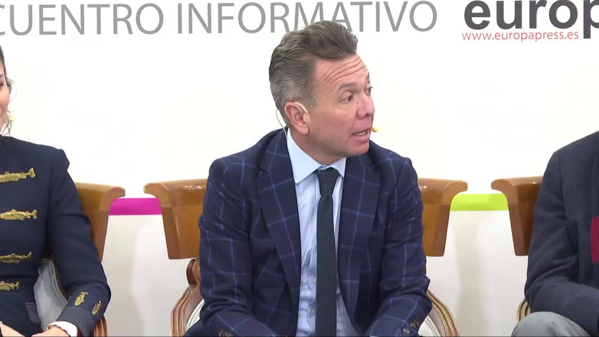 Jalisco acuerda con la Fundación Real Madrid acoger una escuela de fútbol en Guadalajara