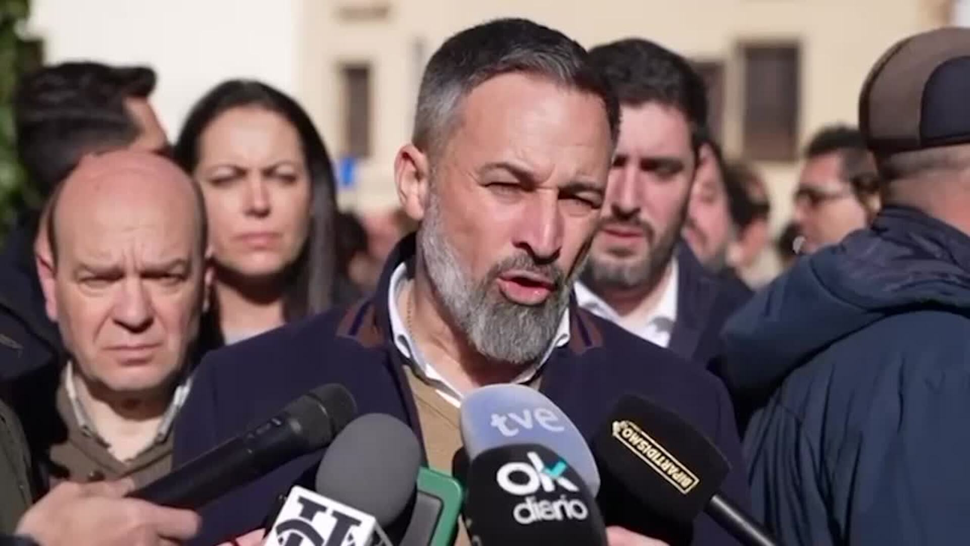 Abascal (Vox) alerta de la "tercermundialización" de la vida pública española