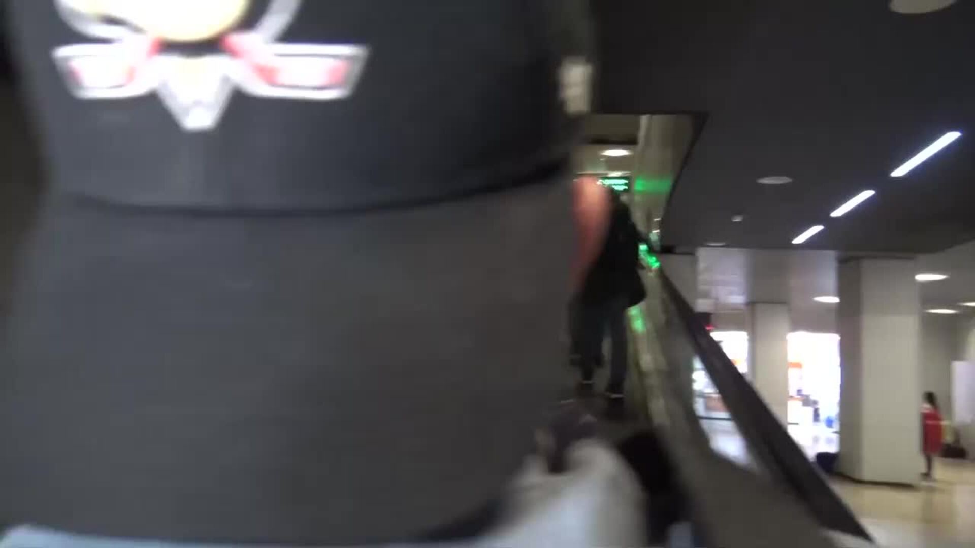 Kiko Rivera se enfrenta a las polémicas a su regreso de Nueva York con Lola