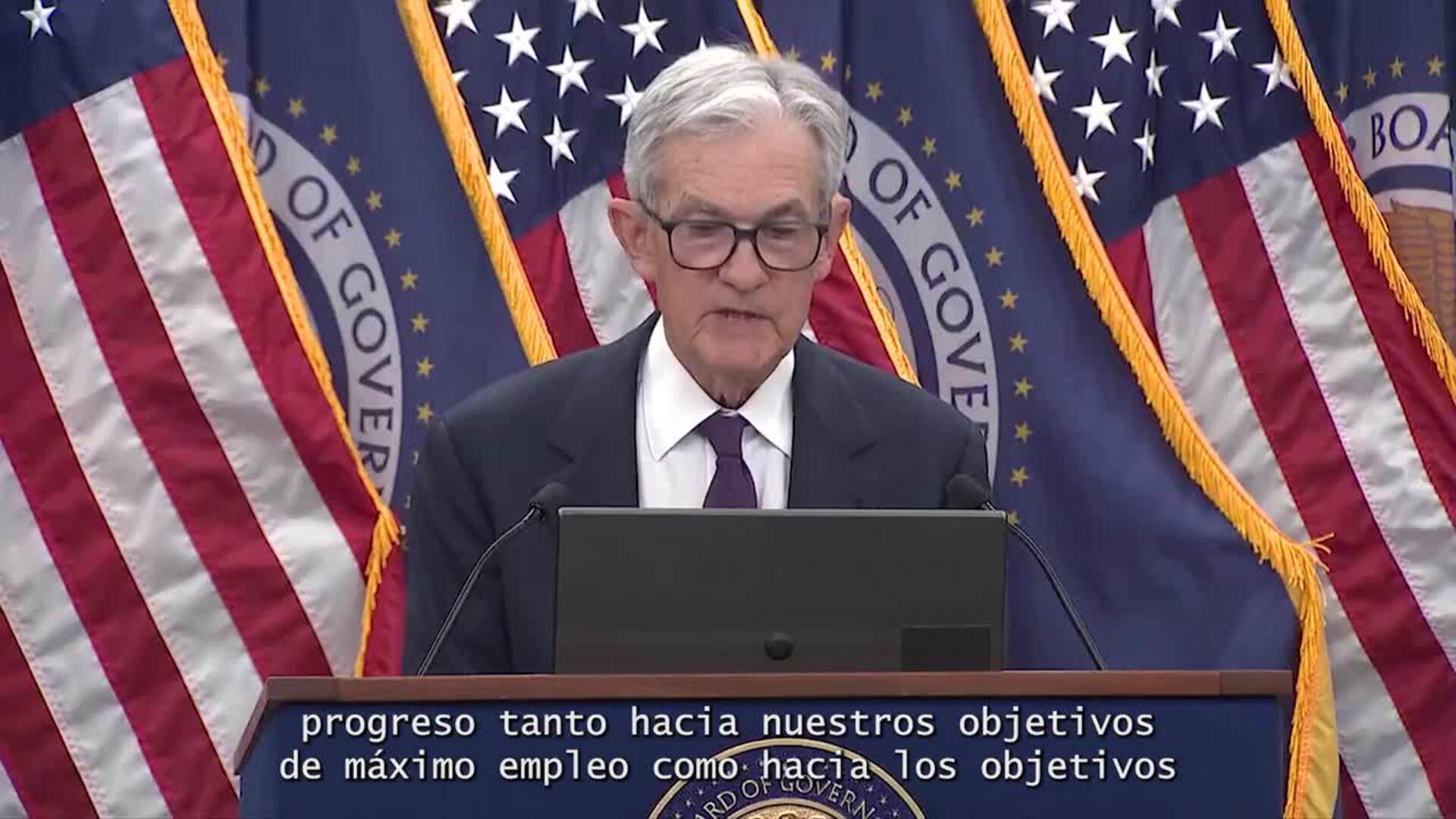 Powell cree que los riesgos sobre inflación y empleo han bajado, pero generan "cierta tensión"