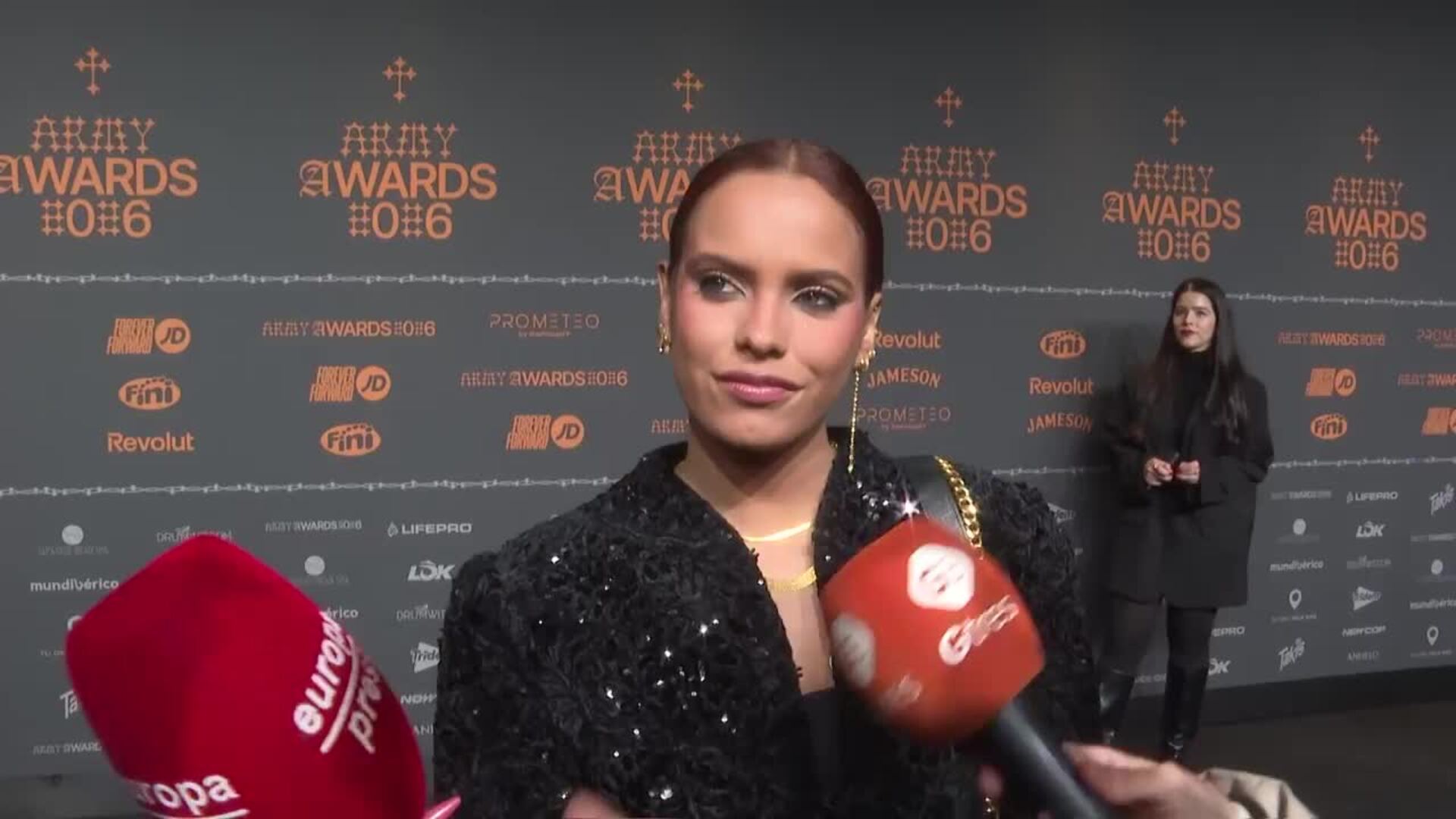 Kiko Jiménez se mantiene en silencio ante las críticas de Gloria Camila