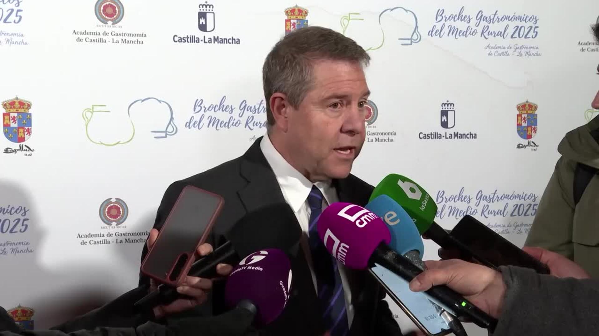 Page normaliza la regularización de inmigrantes