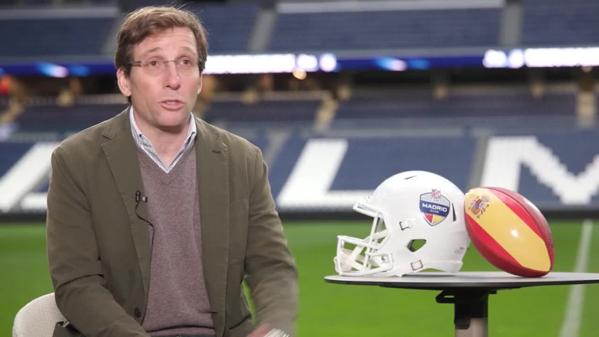 Almeida celebra el regreso de la NFL al Santiago Bernabéu