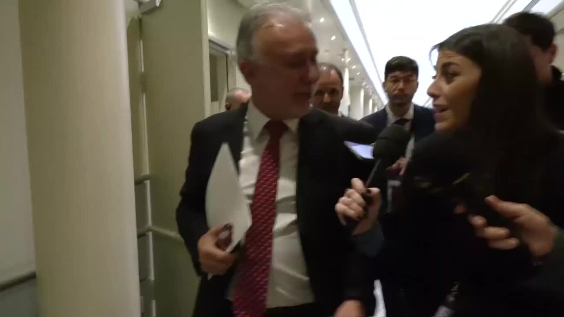 Gobierno "confía" en el apoyo de Junts y Podemos para decreto de pensiones y 'escudo social'