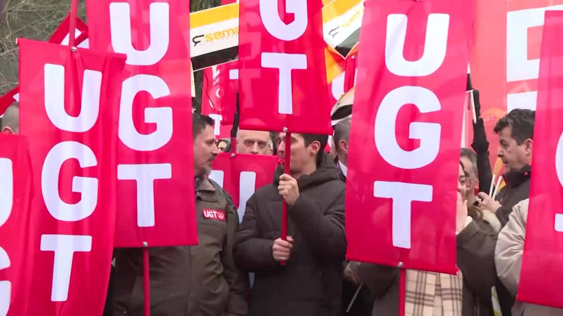 Termina sin acuerdo la reunión de Puente y sindicatos por la huelga
