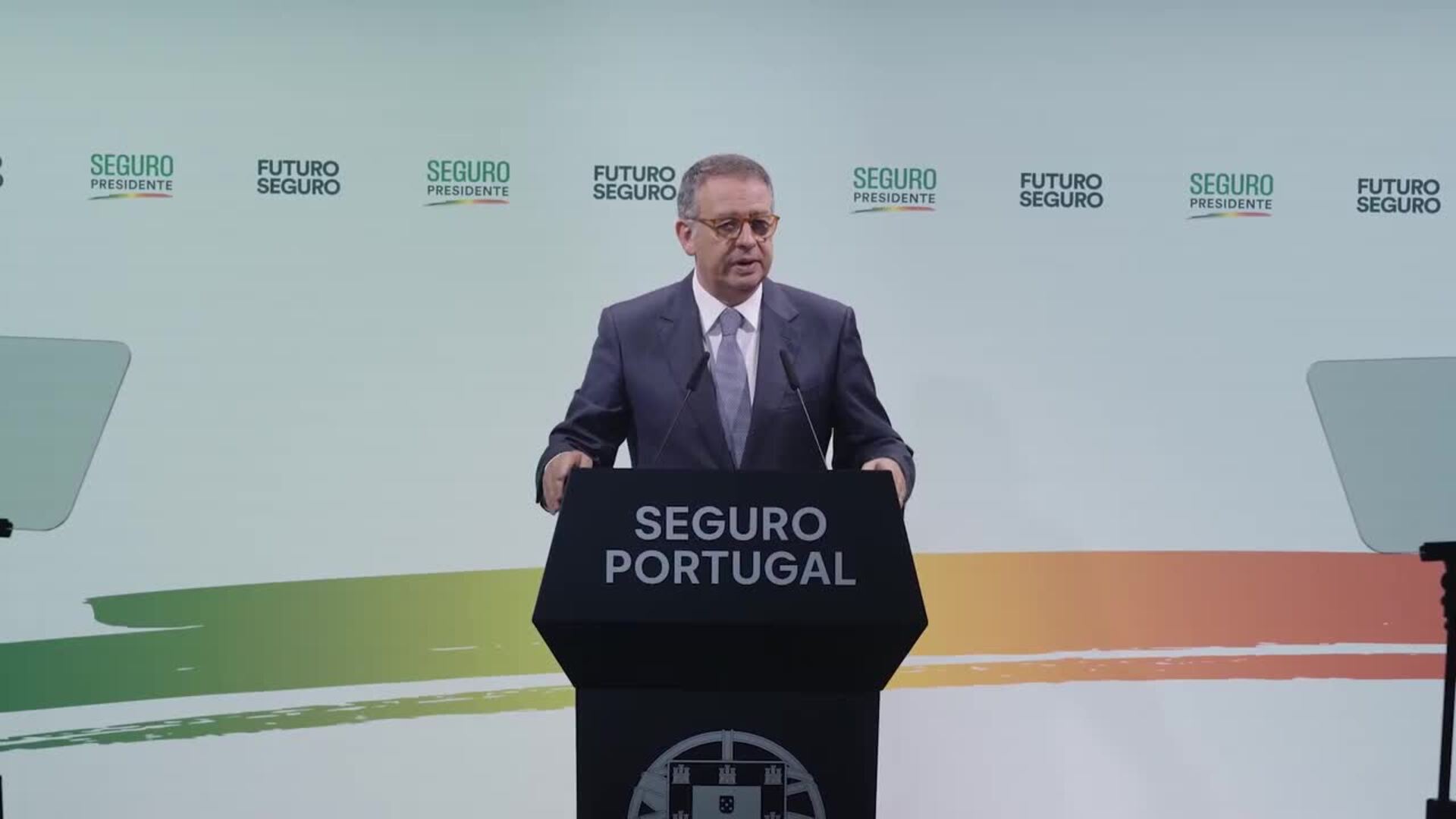 El socialista Seguro se impone al líder de la extrema derecha en las presidenciales de Portugal