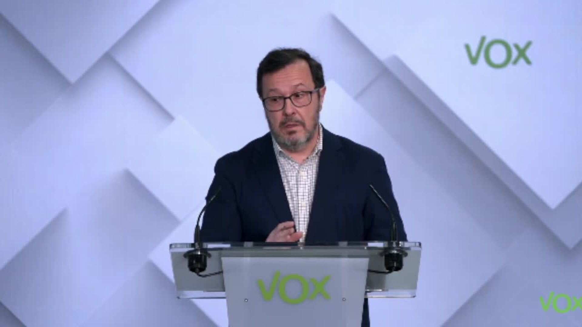 Vox pide entrar en Aragón y perfila intereses: políticas verdes, inmigración y bajar impuestos