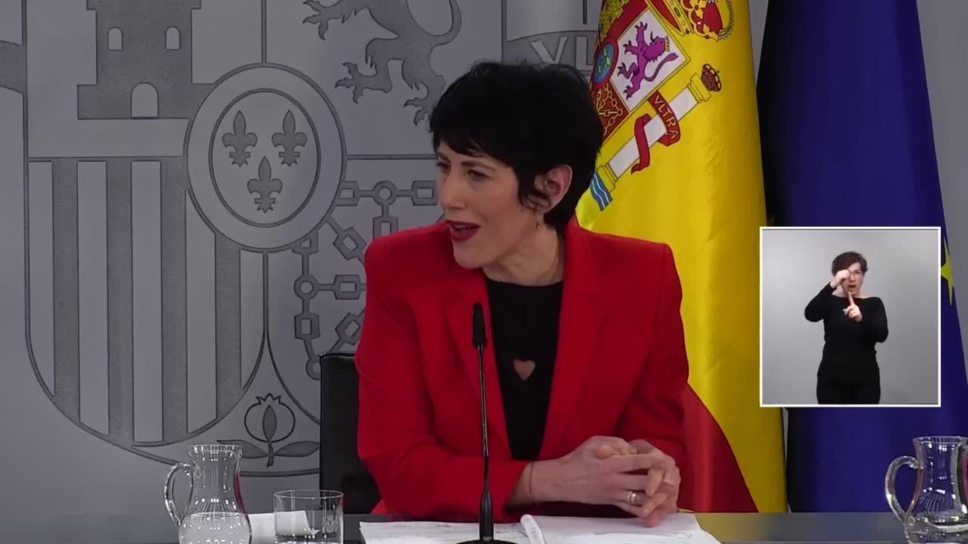 El Gobierno resta importancia a las críticas de Felipe González y dice que su voz es "una más"