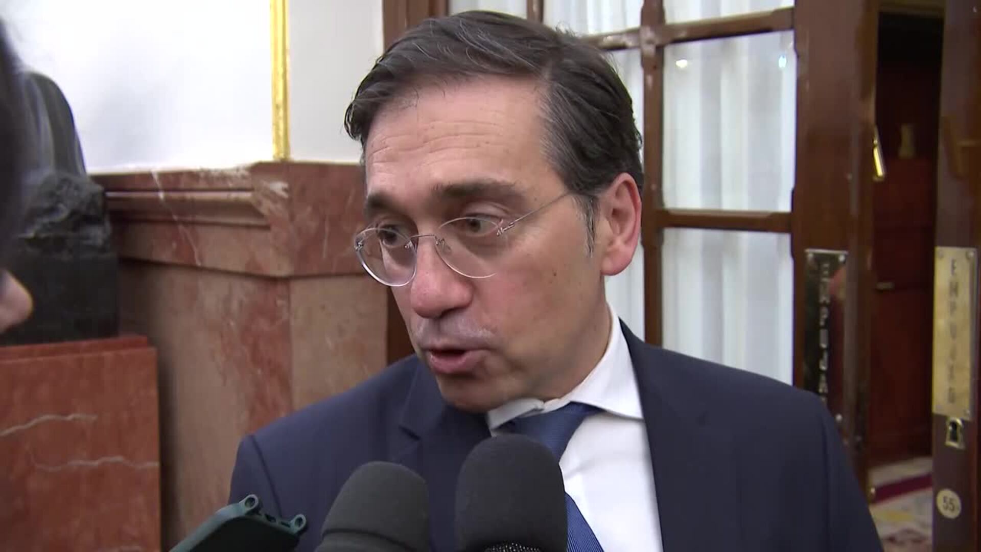 Albares dice que "el faro del mundo" no es EEUU como afirma Ayuso sino "Europa y sus valores"