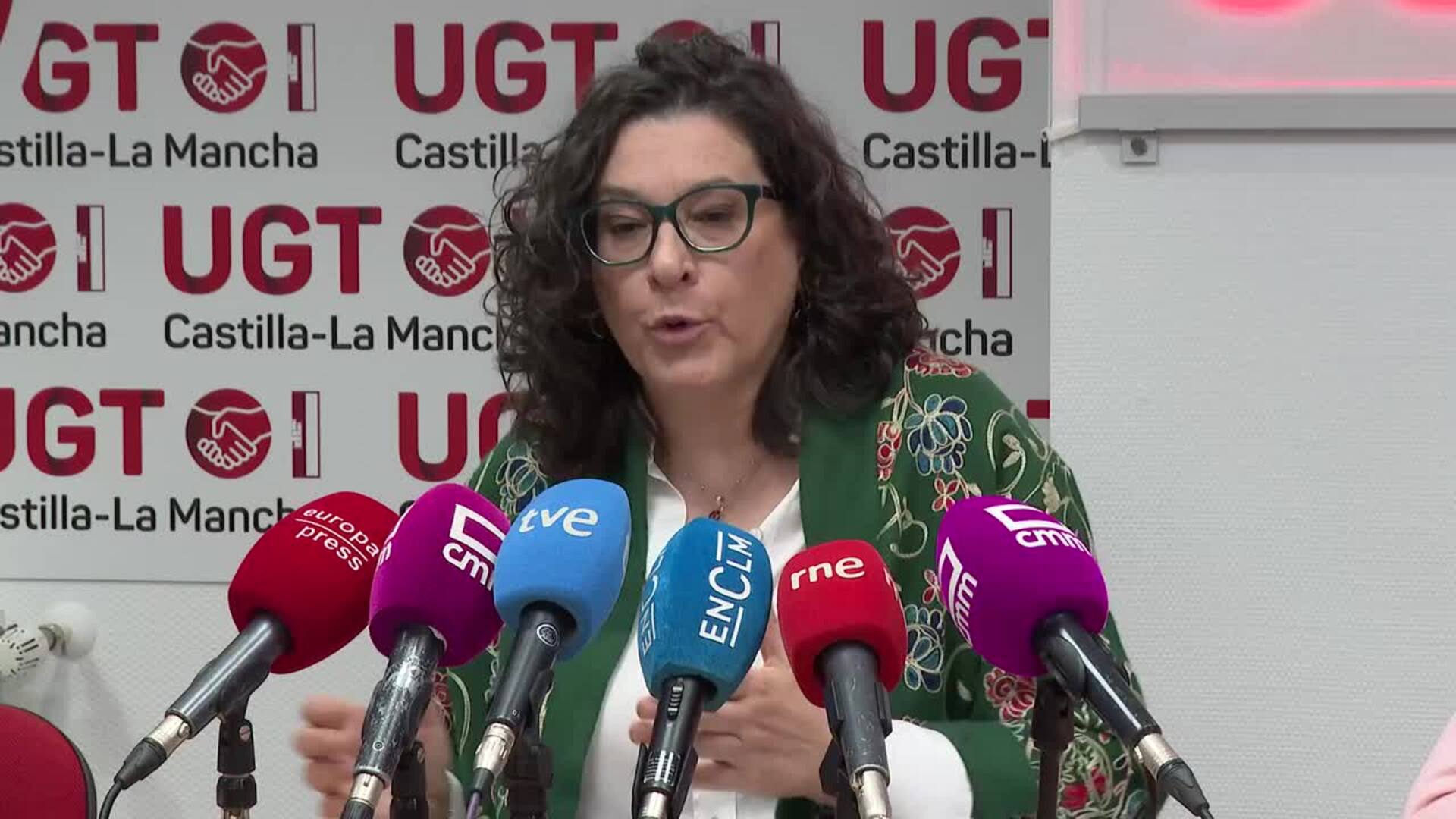 UGT aclara que "una baja laboral no es absentismo"