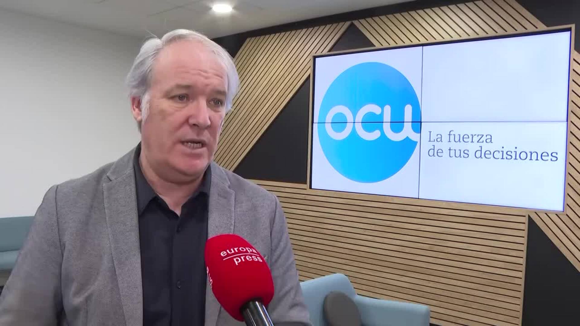 OCU aconseja evitar maquillajes en menores de 3 años y disfraces no adecuados a la edad