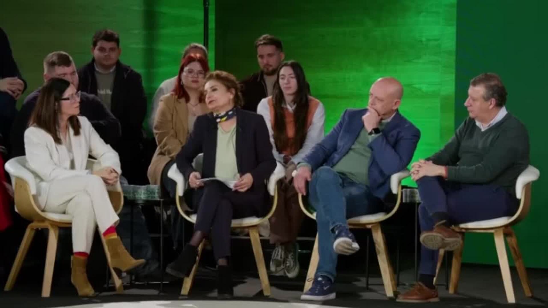 Montero apuesta por construir 100.000 viviendas y dedicar 1.000 millones anuales en Andalucía