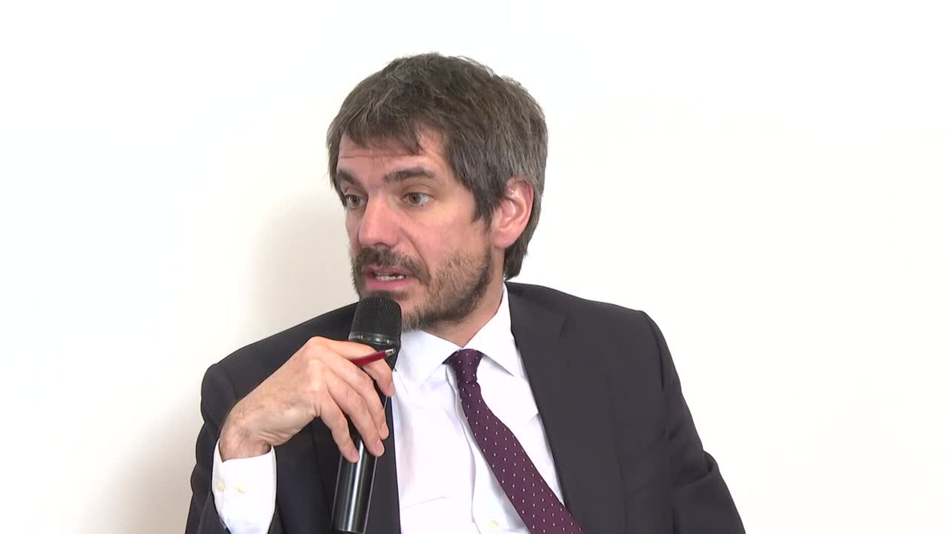 El Museo Reina Sofía "amplia la mirada" del arte contemporáneo con 400 obras de 224 artistas