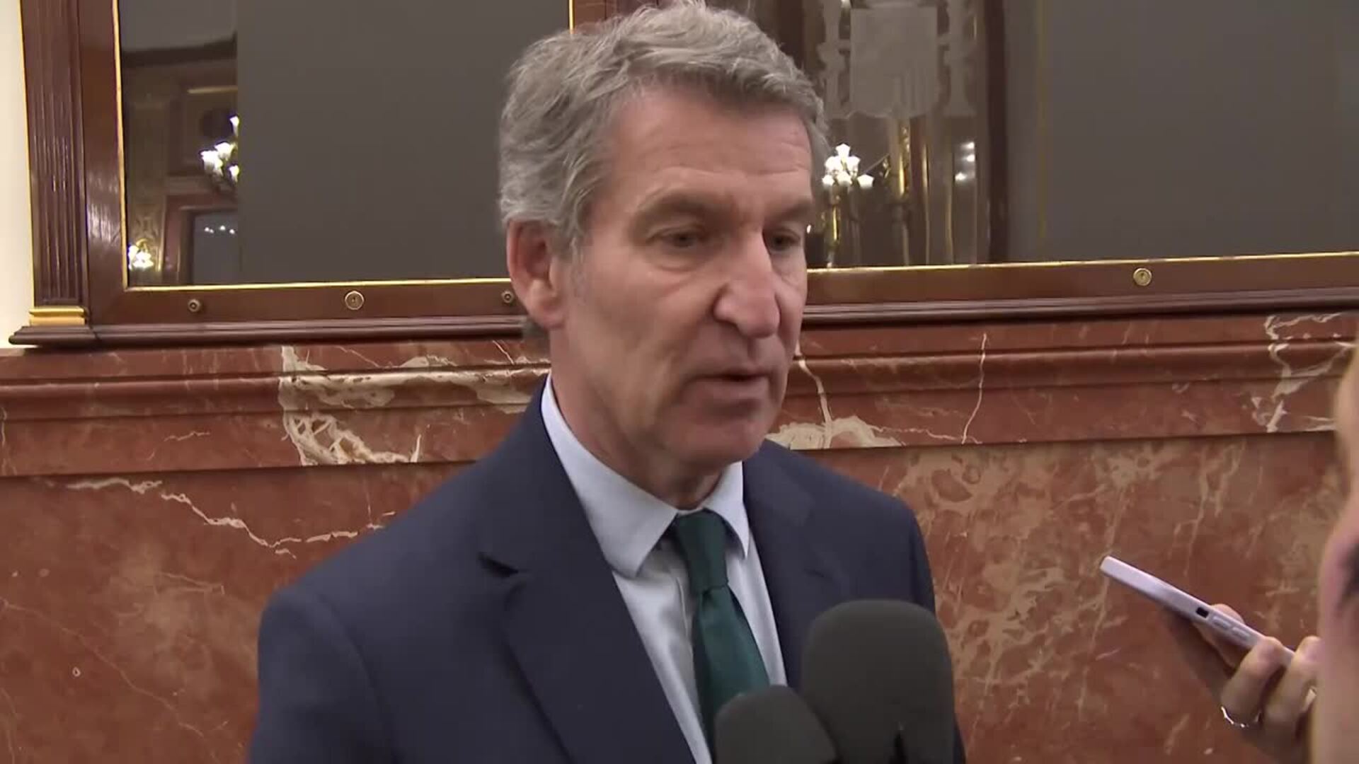 Feijóo asegura que "España se está cayendo a pedazos" tras la noticia del DAO de Policía