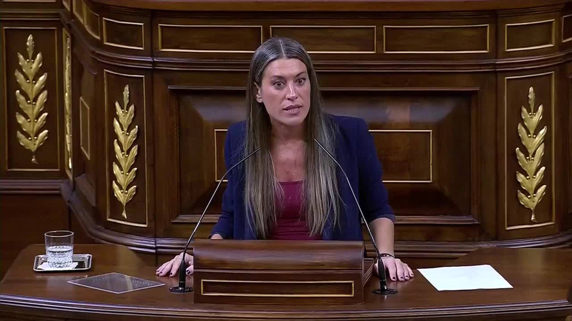 Miriam Nogueras (Junts) asegura que la postura de su partido es clara: "Ni burka, ni Vox"