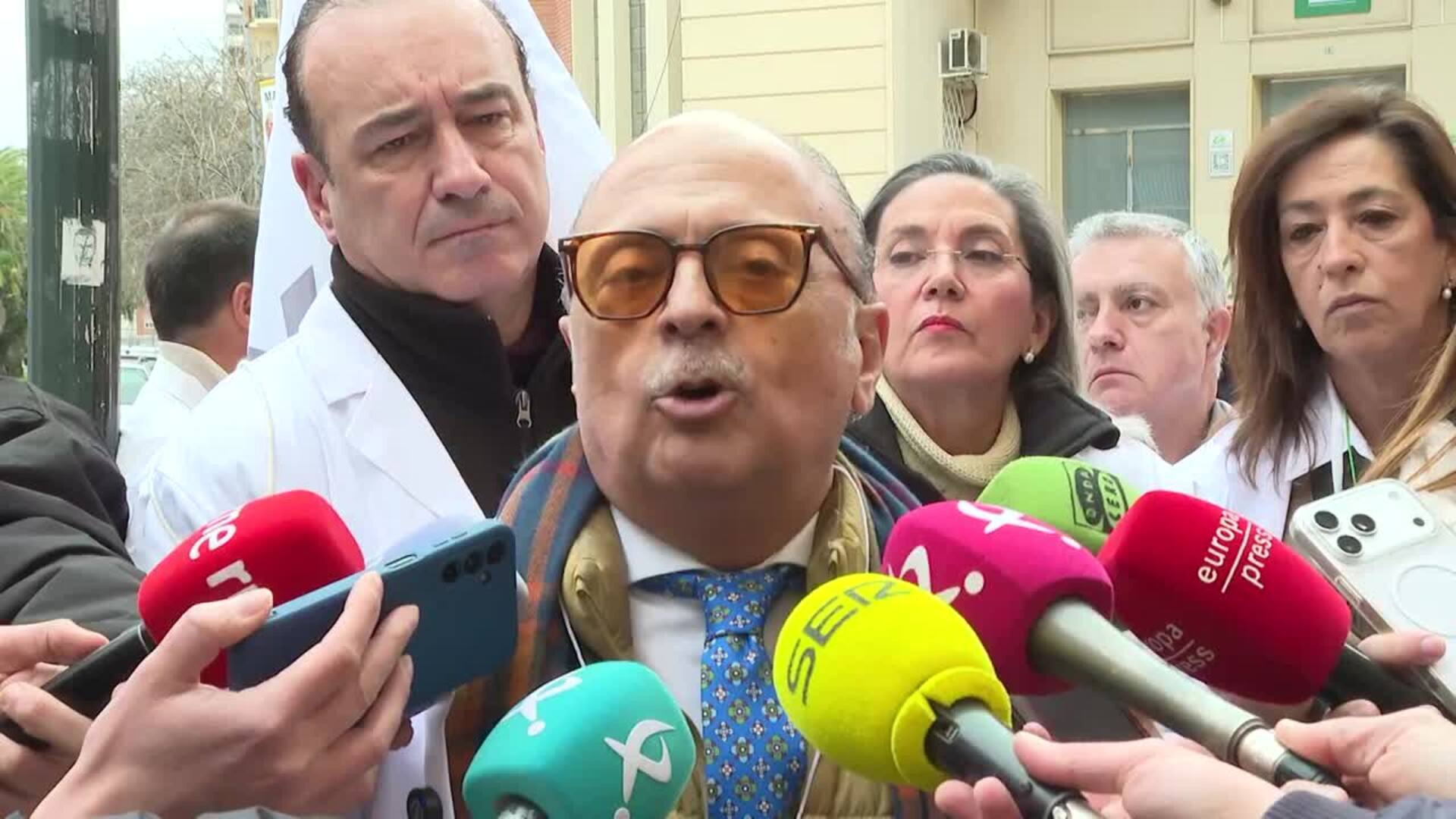 Los médicos vuelven a manifestarse para reclamar un Estatuto propio