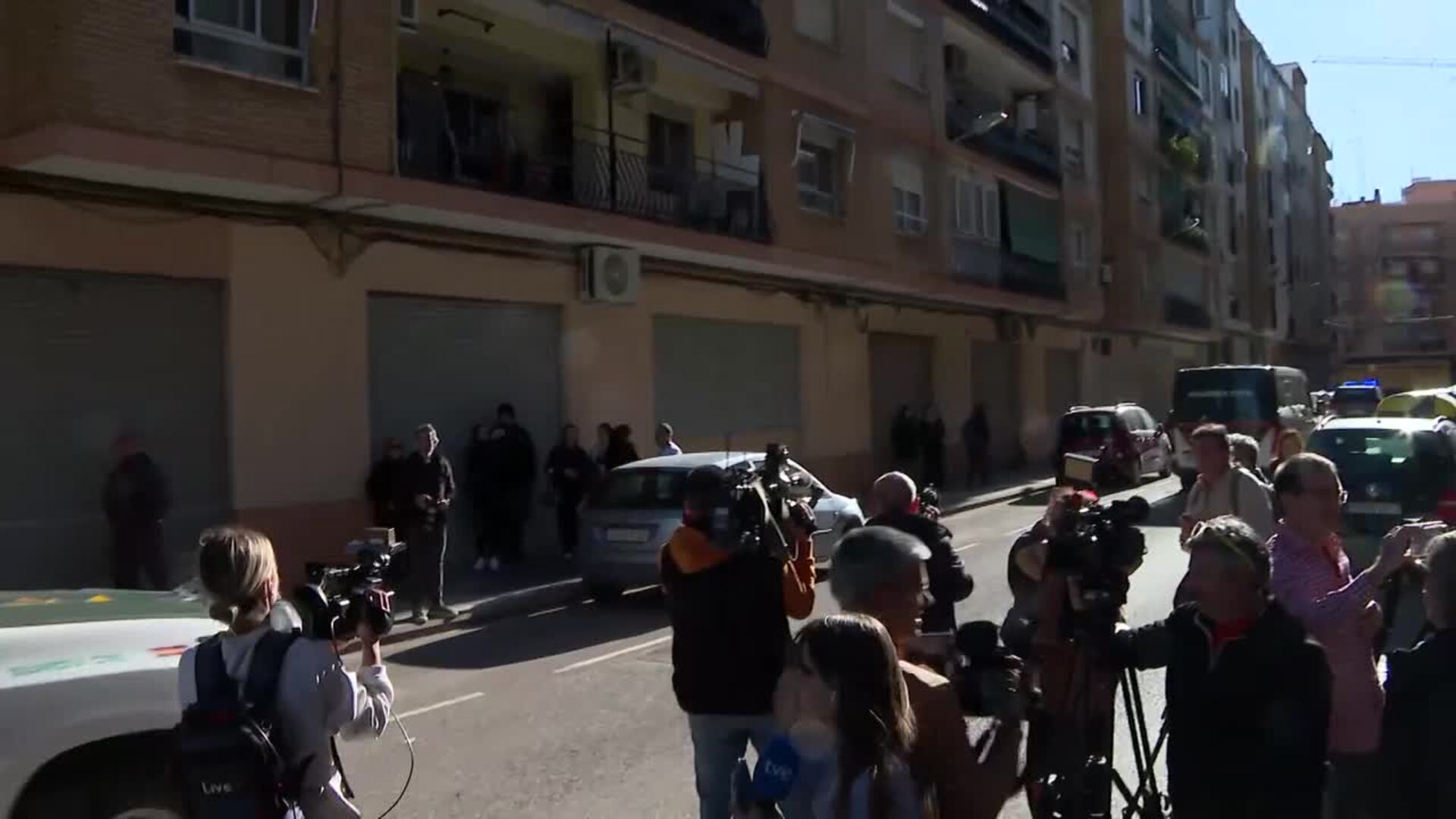 La Guardia Civil busca el arma del crimen en el piso del asesino de Xilxes