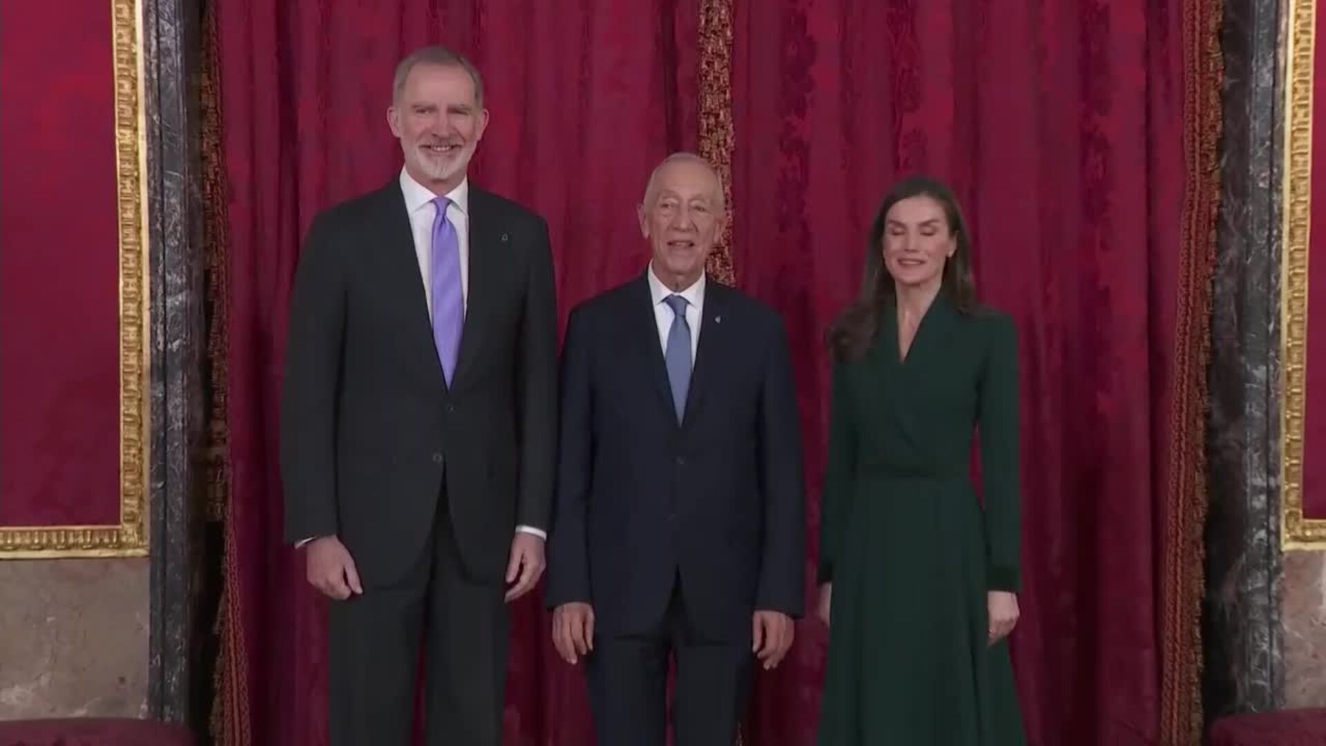 Los Reyes reciben al presidente de Portugal en el Palacio Real de Madrid