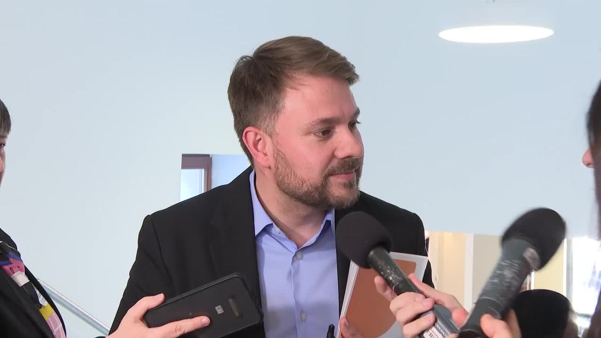 Compromís califica de "imprescindible" la desclasificación de archivos del 23-F