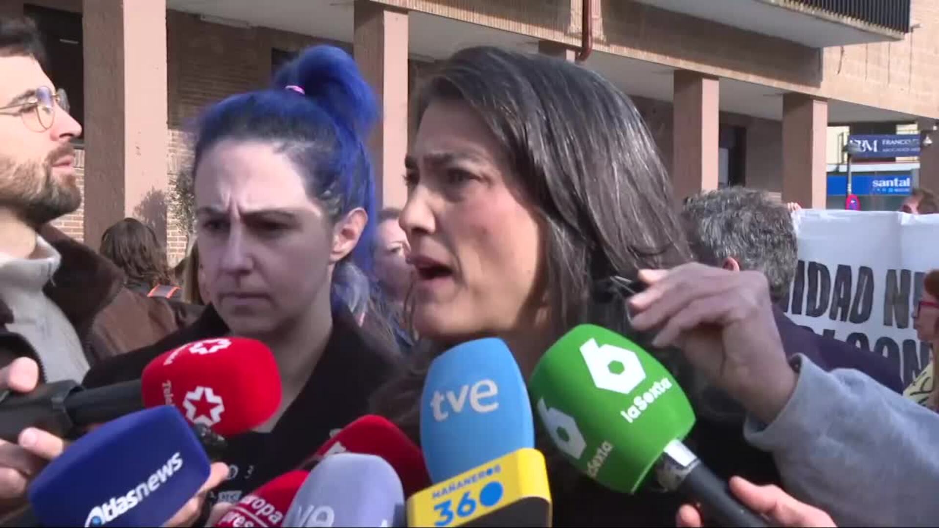 Más Madrid critica el apoyo de Ayuso al alcalde Móstoles