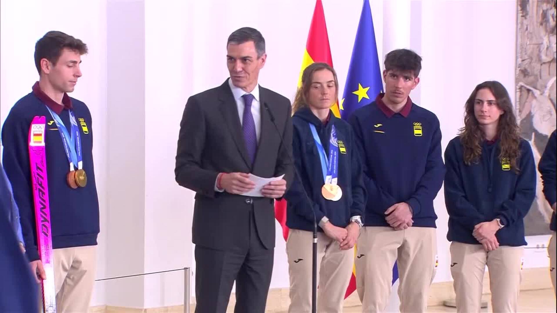Pedro Sánchez recibe a los deportistas de Milán-Cortina: "Sois referentes para muchos jóvenes"