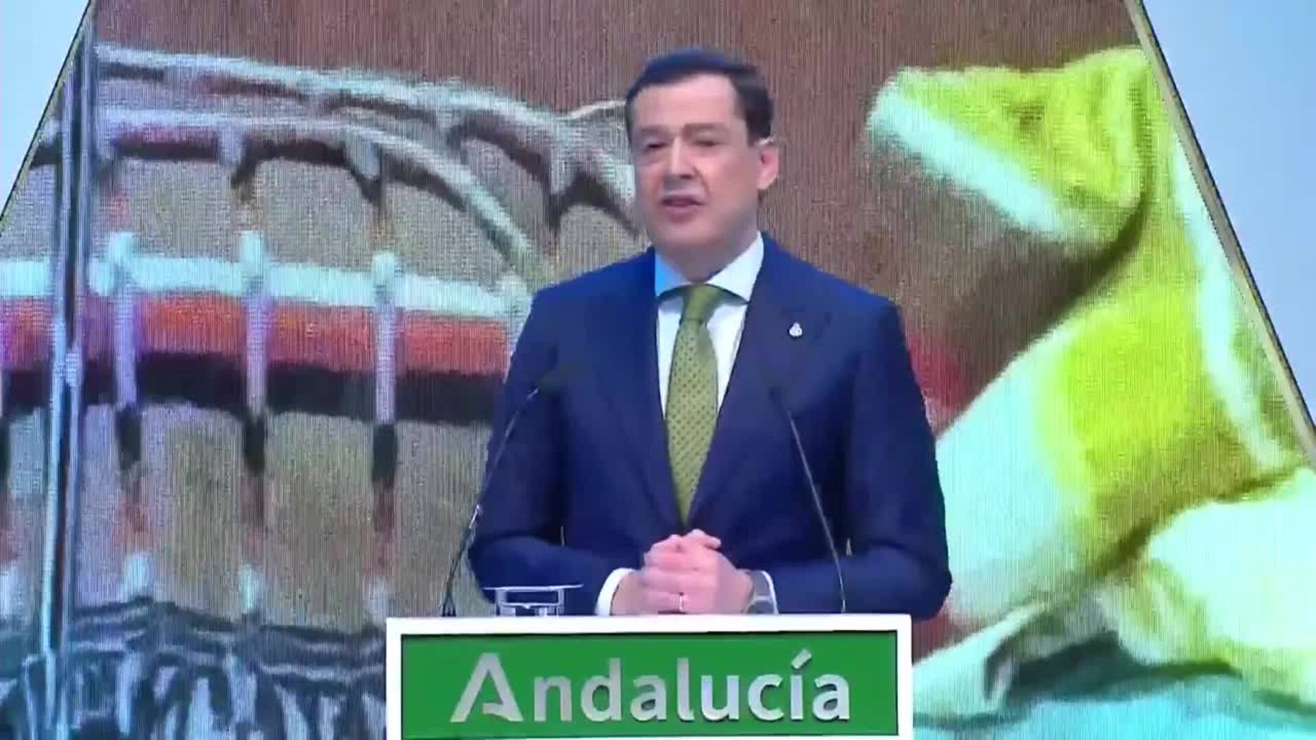 Moreno rompe a llorar en el discurso del 28F al recordar a las víctimas de Adamuz