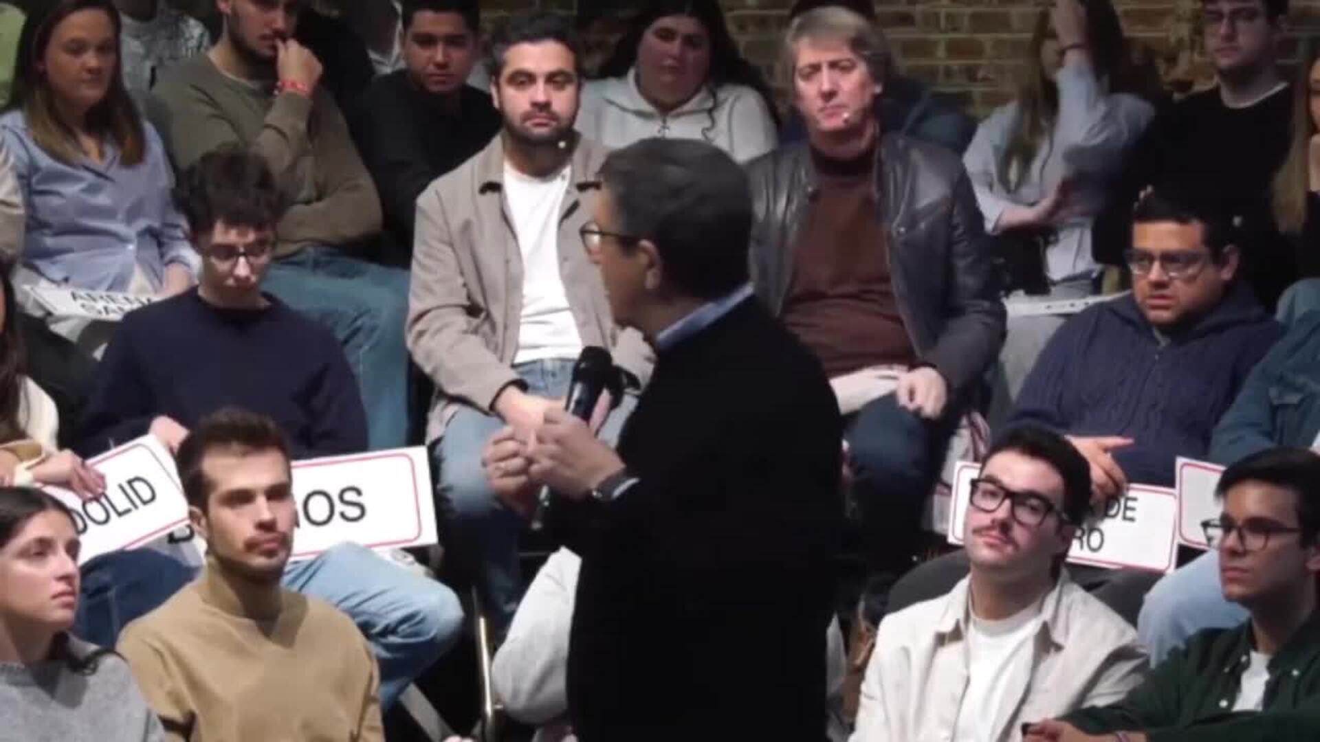 Patxi López llama a la juventud a clamar "no pasarán"