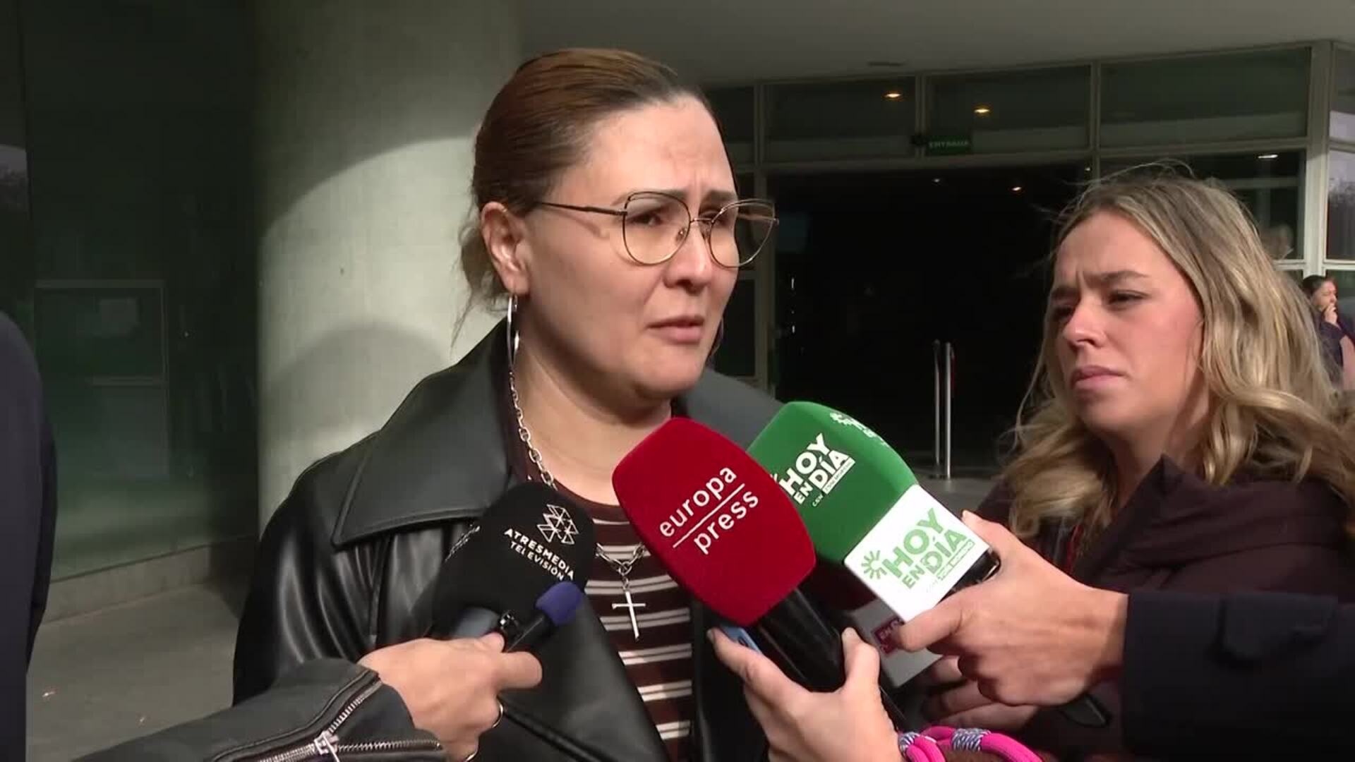 La expareja de Candy lamenta "revivir" su historia al inicio del juicio