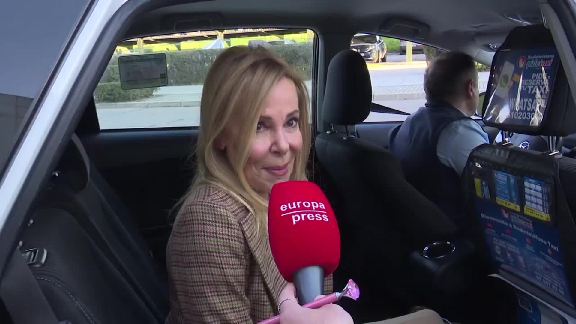 Ana Obregón, rotunda, se dirige al Rey Felipe para que Don Juan Carlos vuelva a España