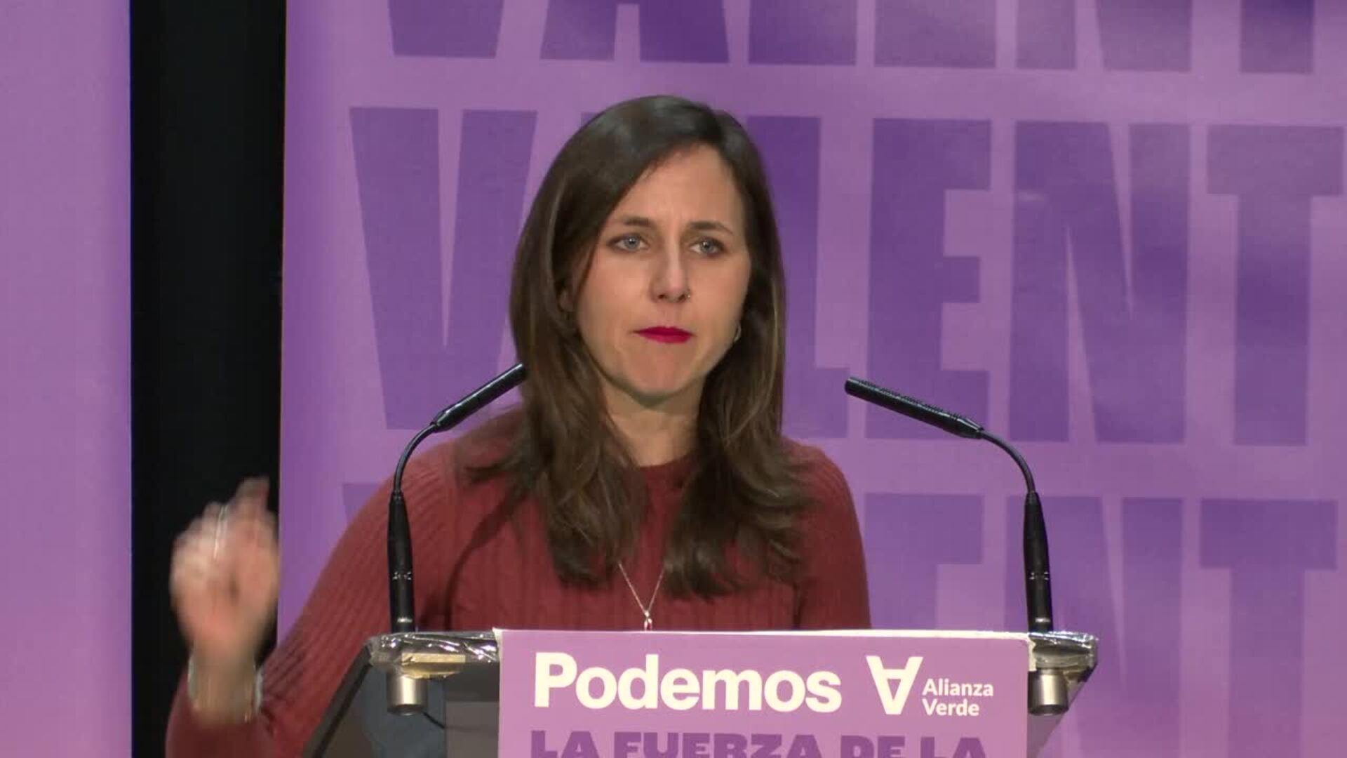 Belarra avisa de que la "certeza" que ofrece el PP es la de "demoler" los servicios públicos"