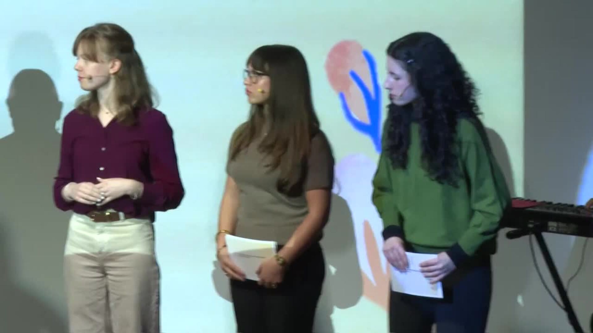 Víctimas del terrorismo, profesores y alumnos piden llevar la memoria a las aulas