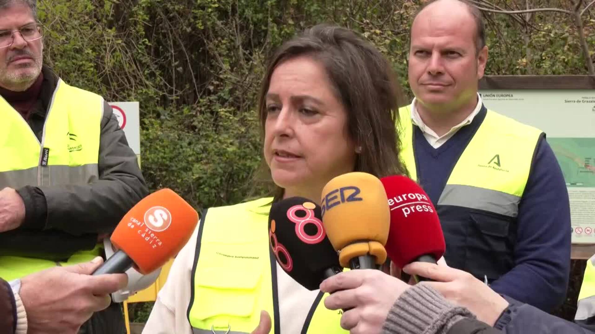 La Junta inicia en Grazalema las obras de recuperación en el sendero del río Majaceite