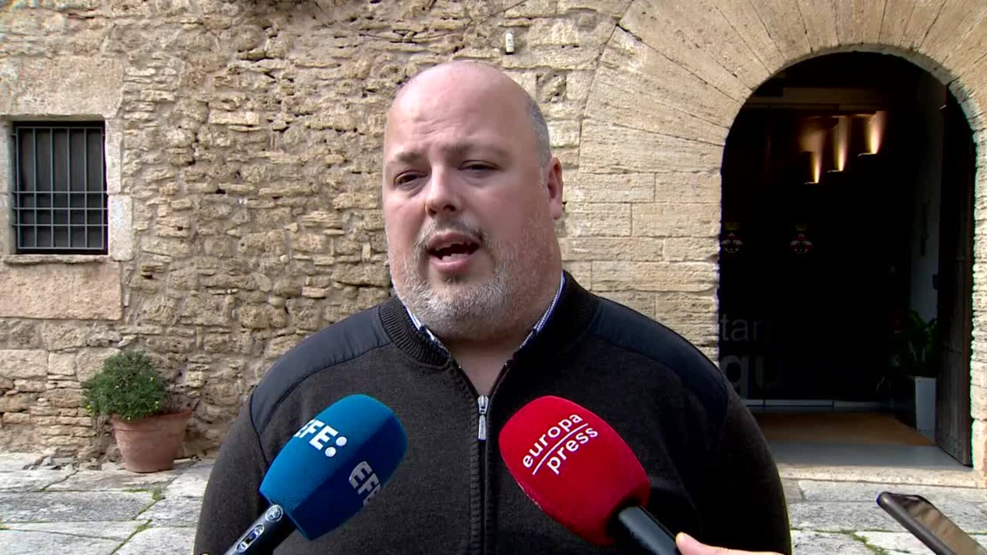 Tres menores heridos, dos graves, por quemaduras en experimento escolar en Porqueres (Girona)