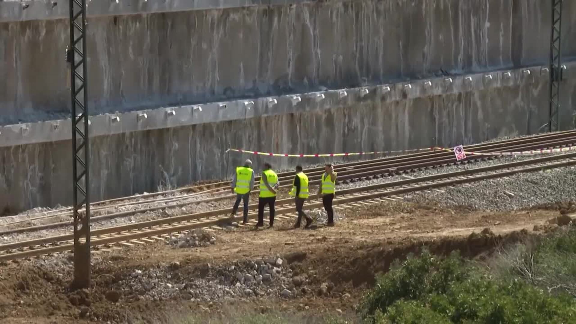 Adif retrasa el restablecimiento de la conexión ferroviaria directa en AVE Málaga-Madrid