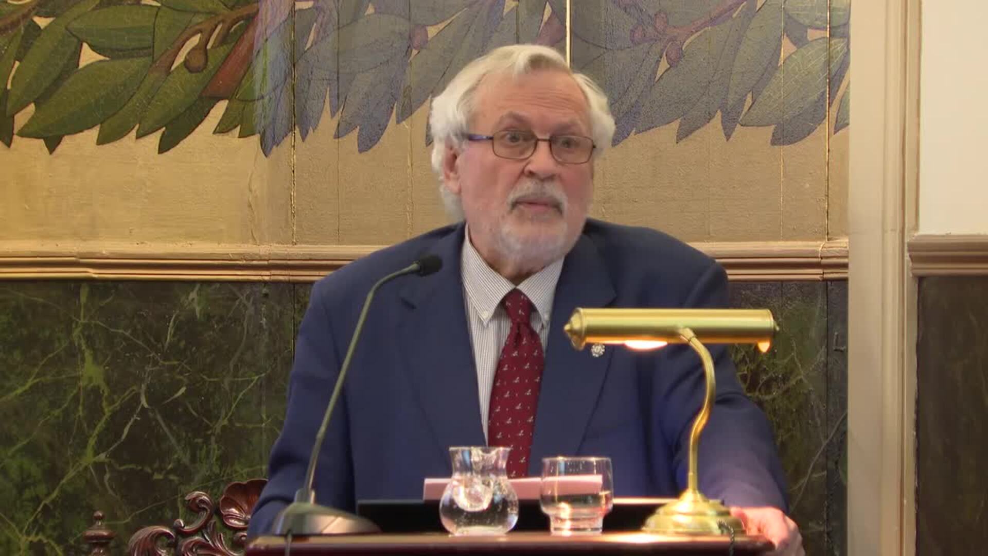 Alvar alaba el papel de Médicos Sin Fronteras para tratar el envenenamiento por serpiente