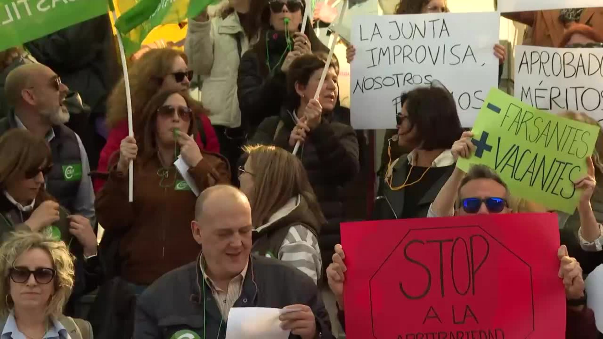 CSIF y STAS se concentran en defensa de "una resolución justa" del proceso selectivo de Junta