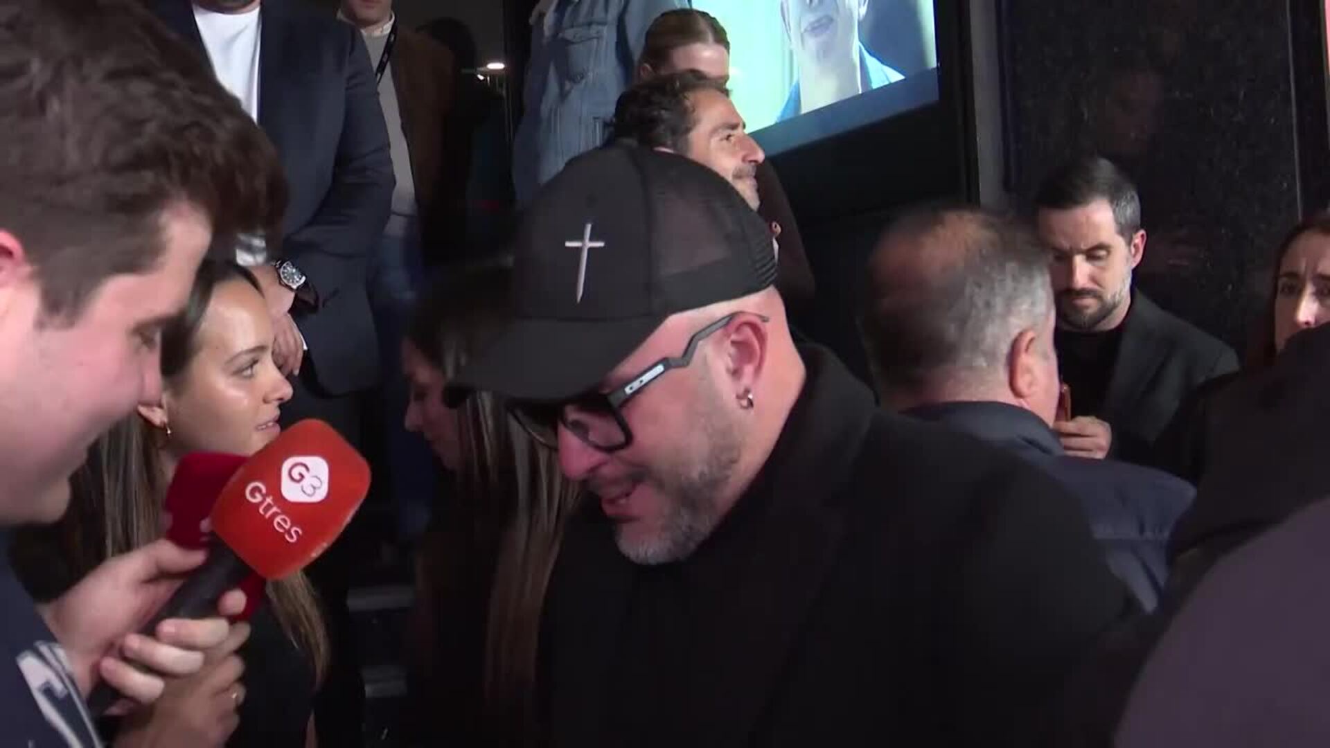 Kiko Rivera y Lola García derrochan amor en el estreno de 'Torrente Presidente'