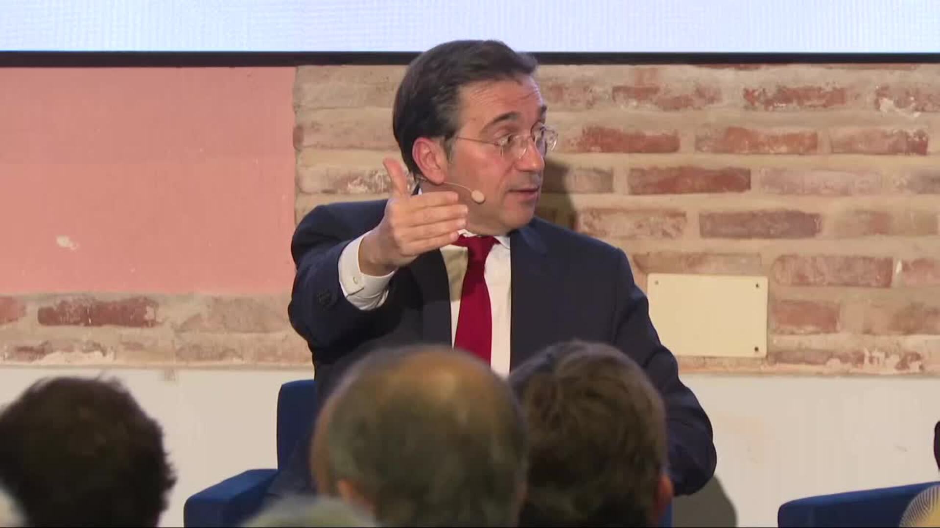 Albares asegura que hay que "escoger" entre "el orden mundial o el desorden mundial"