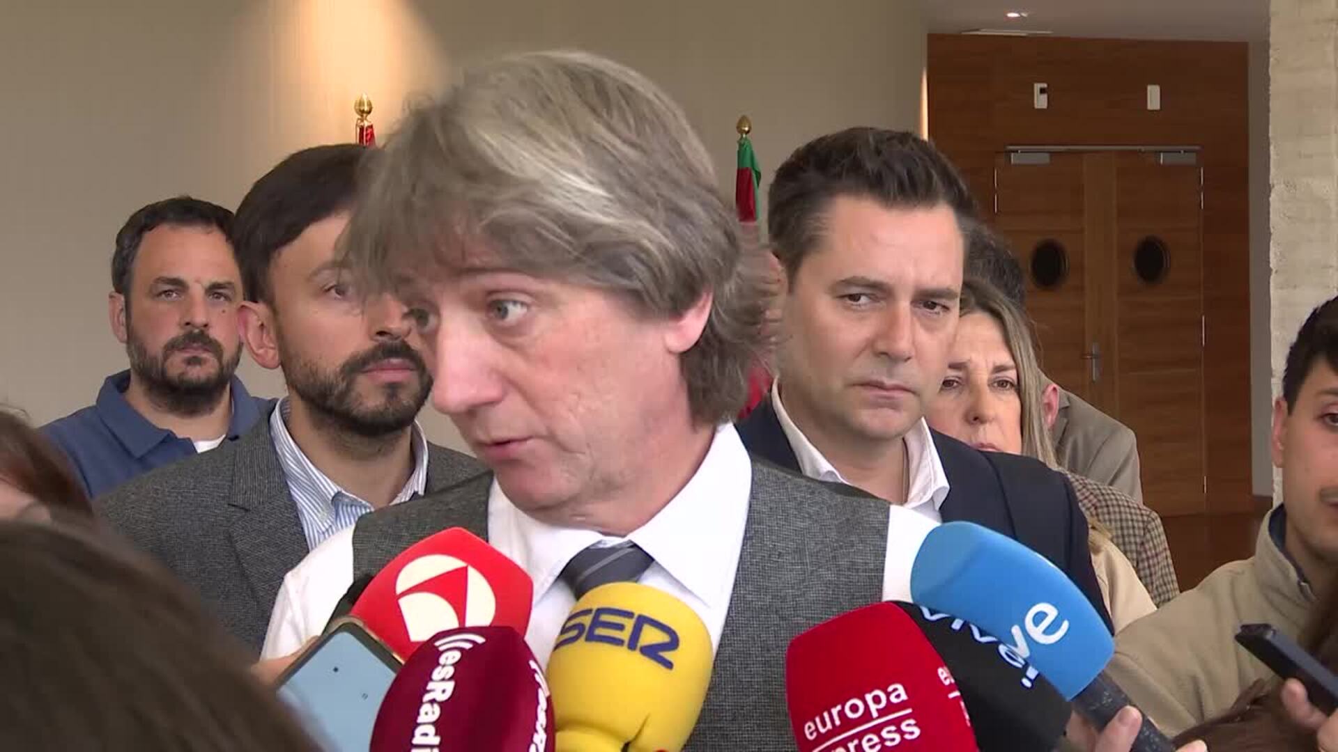 Martínez pide a Mañueco que cambie su "actitud soberbia" y asegura que irá a las reuniones