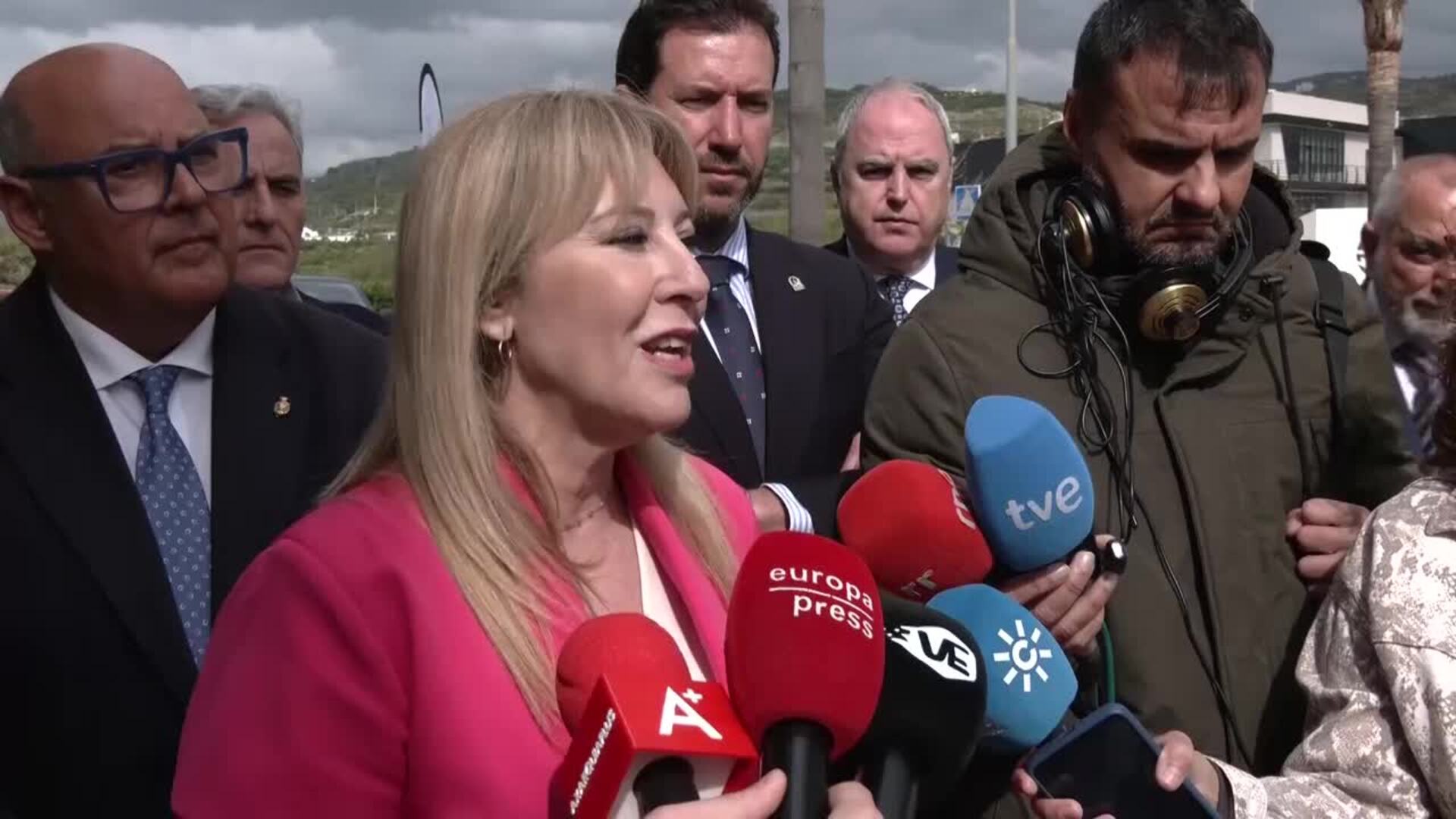 La Junta solicita al Gobierno bonificaciones en billetes de avión por retrasos en el AVE