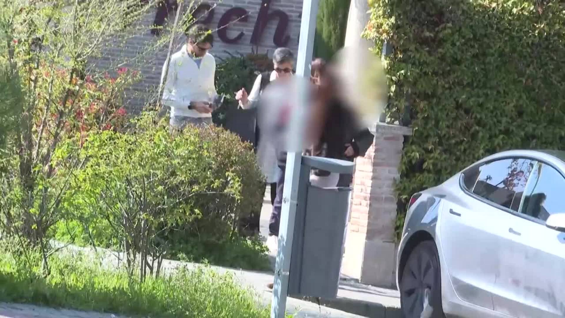 Cayetano Rivera y Tamara Gorro dan un paso más: el torero ya conoce a los hijos de ella