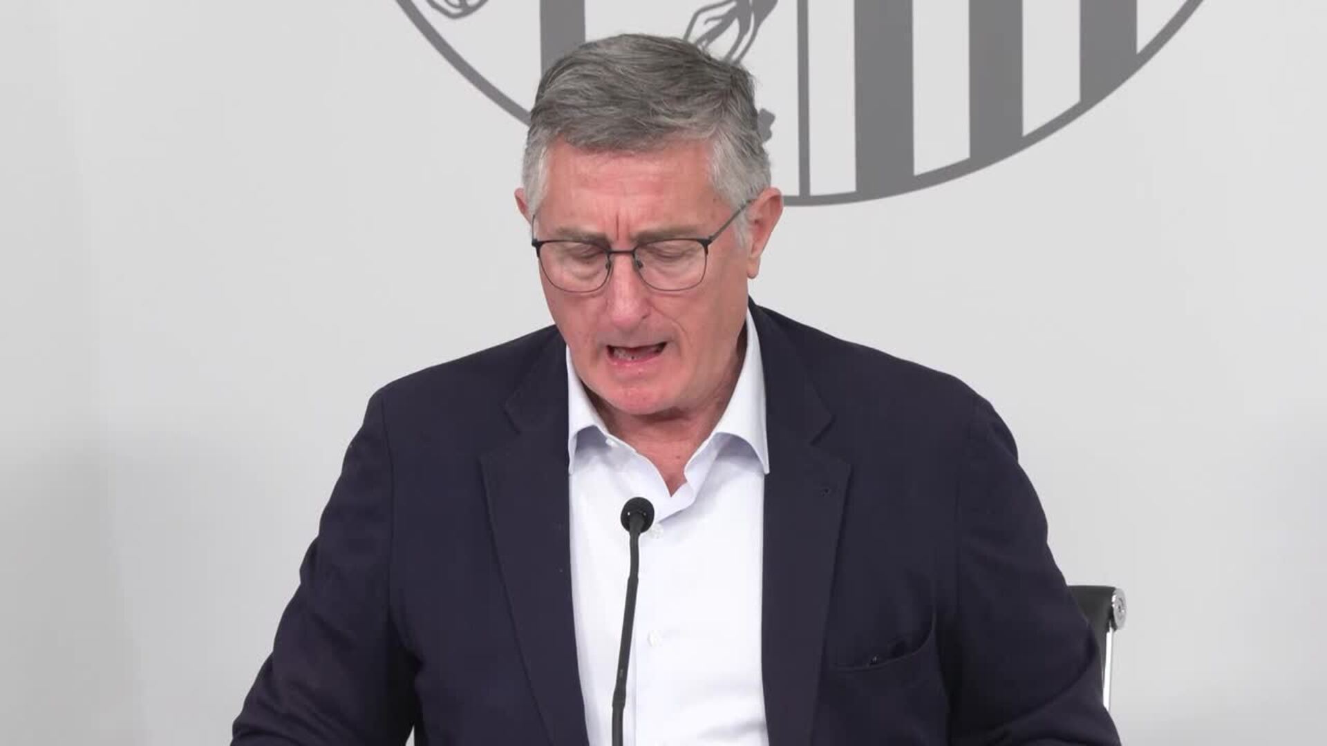 Blasco destaca la práctica desaparición de los encargos del INAGA a consultoras externas